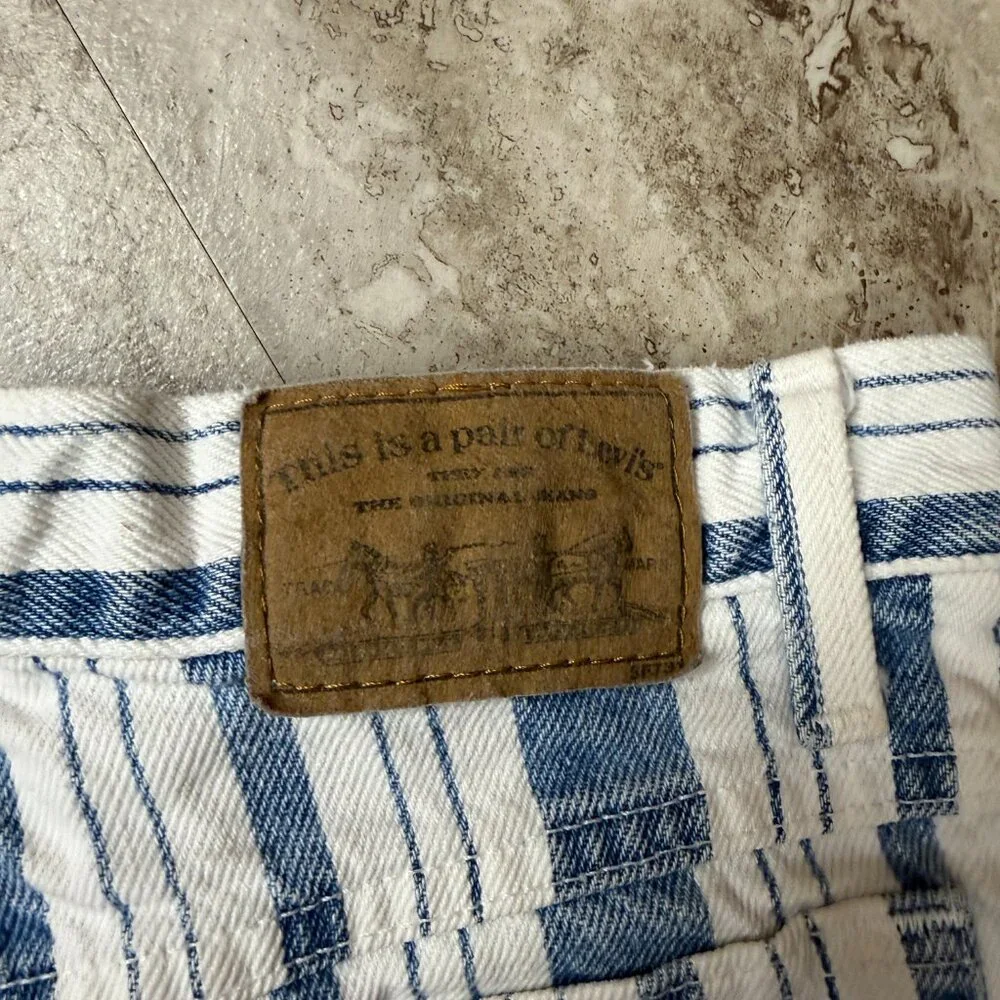Vintage‎ Levis Loose Denim Jean - Blue White Shorts Striped - Womens SZ 5 -U.S.A